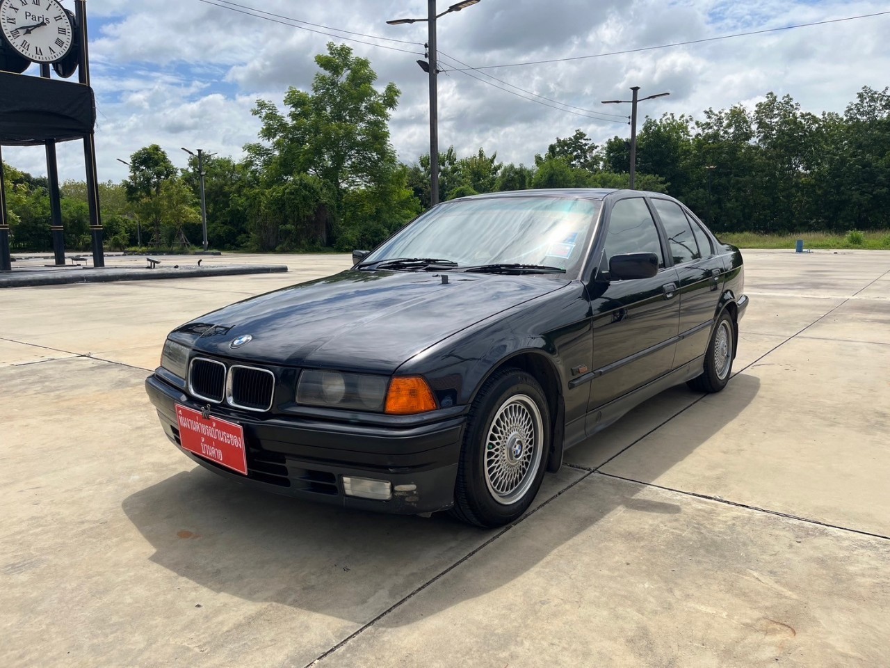 1996 BMW 318i 1.8 สีดำ (รูปที่ 2)