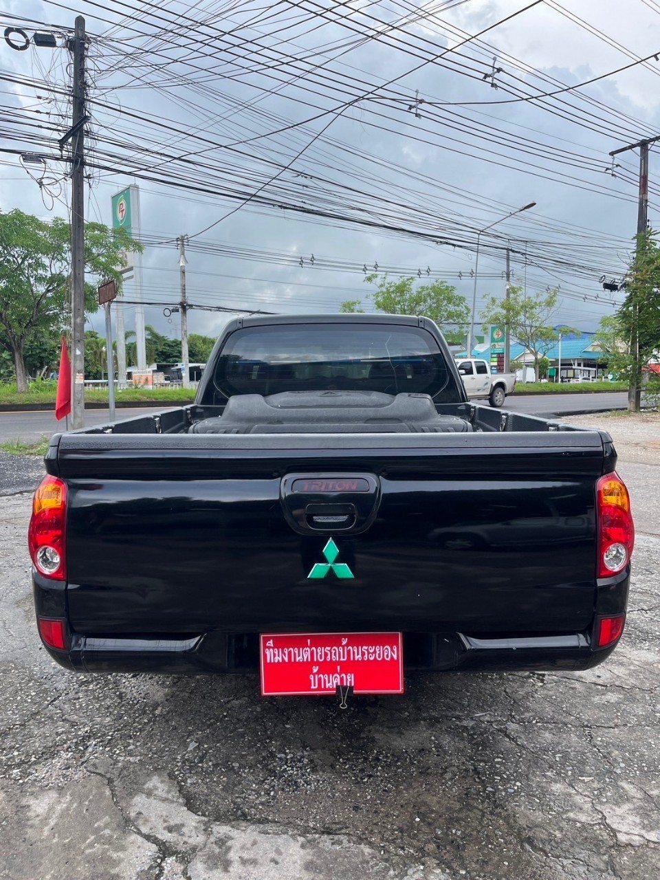 2011 Mitsubishi Triton Mega cab สีดำ (รูปที่ 4)
