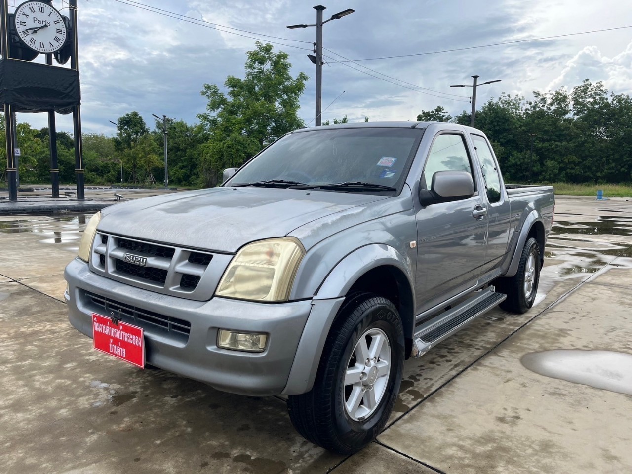 2004 Isuzu D-Max Space Cab สีเทา