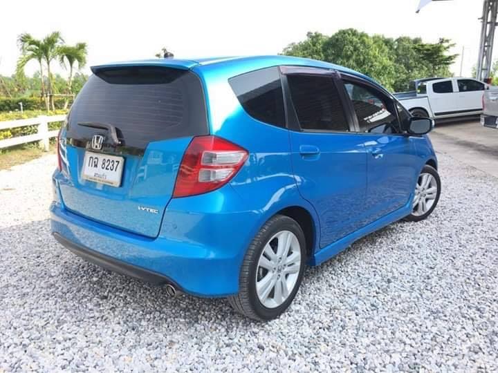 Honda Jazz GE ปี 2010 สีน้ำเงิน (รูปที่ 6)