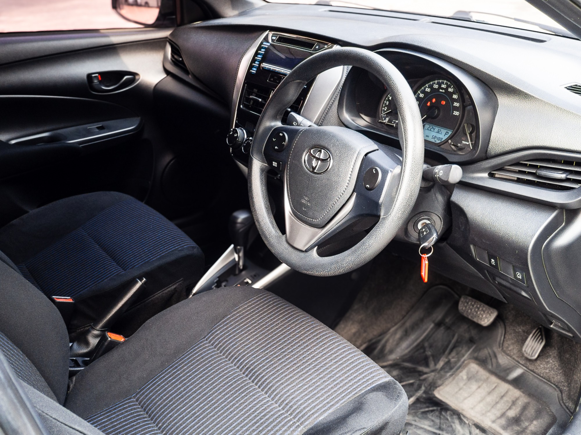 TOYOTA YARIS 1.2 ENTRY (รูปที่ 16)