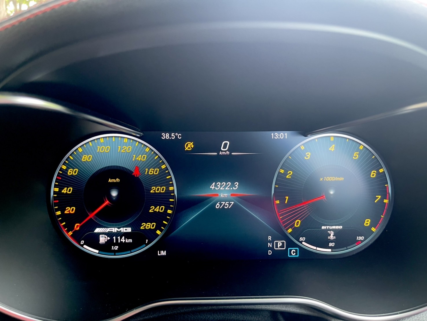 Mercedes Benz AMG C43 Coupe 4MATIC ปี 2021 รถสวย สภาพป้ายแดง (รูปที่ 12)