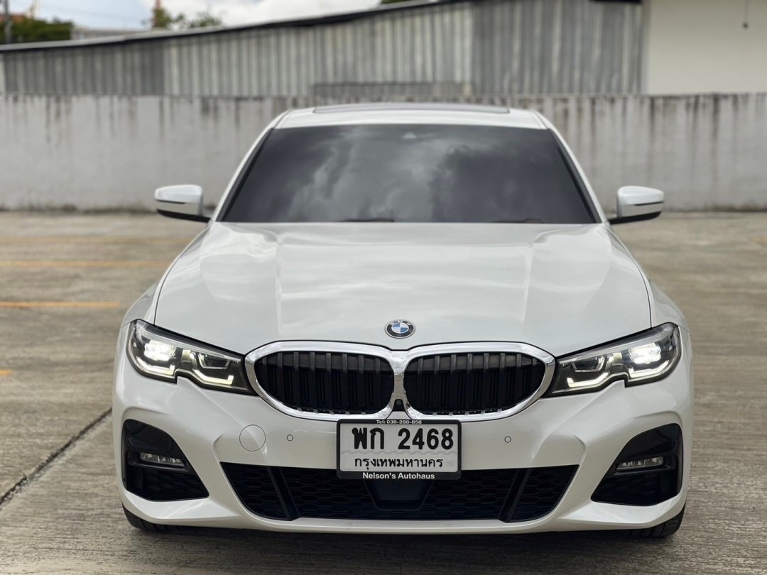 2022 BMW 330e Msport สีขาว (รูปที่ 2)