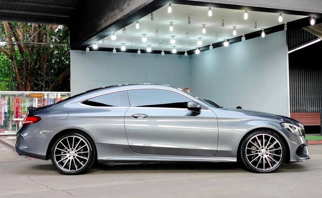 2016 Mercedes-Benz CLA-Class CLA-CLass CLA250 สีเทา (รูปที่ 4)