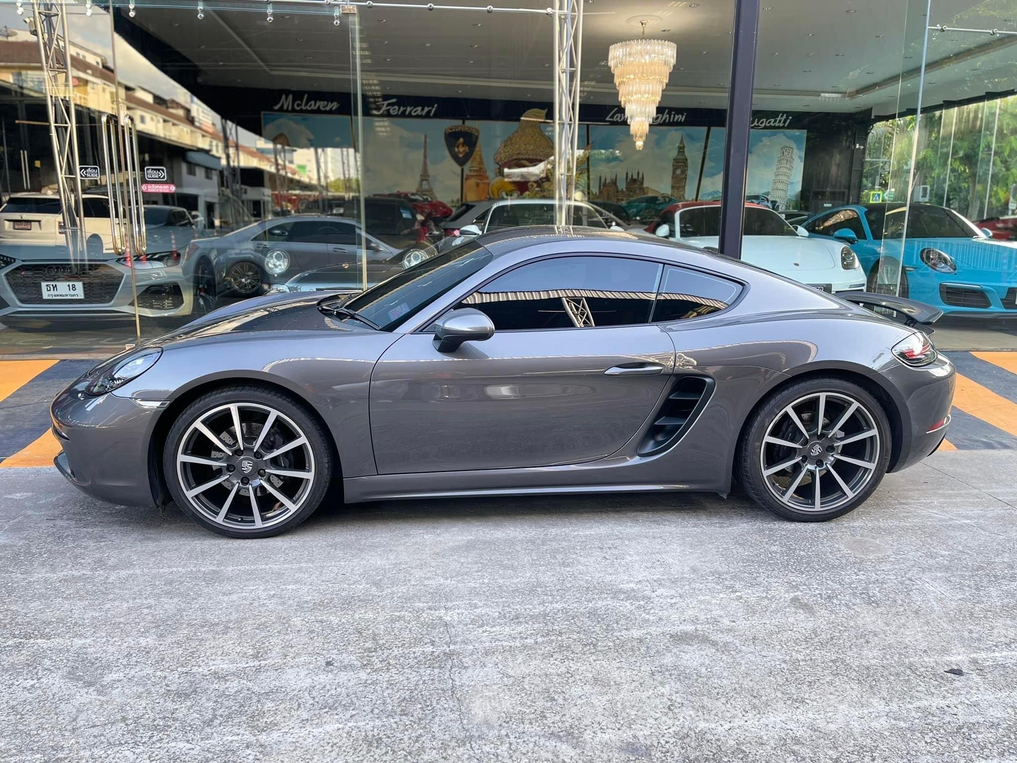 2017 Porsche Cayman 718 coupe สีเทา (รูปที่ 4)