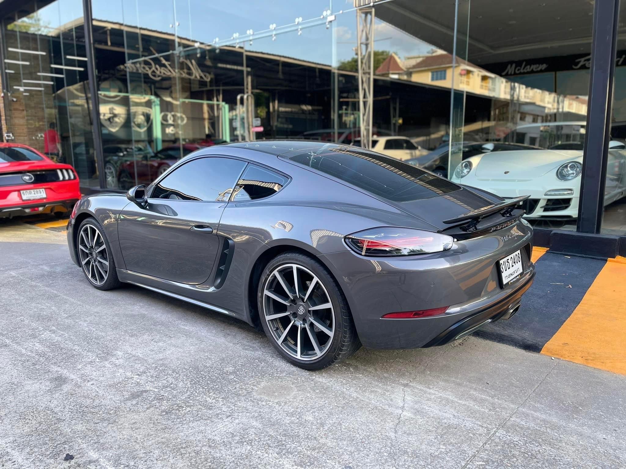 2017 Porsche Cayman 718 coupe สีเทา (รูปที่ 5)
