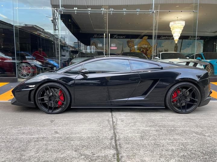 2009 Lamborghini Gallardo สีดำ (รูปที่ 3)