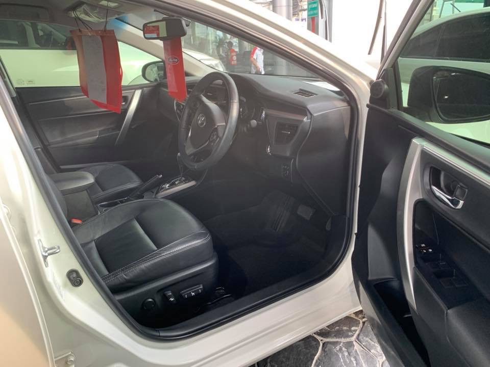 Toyota Corolla Altis โฉม 14-16 ปี 2016 สีขาว (รูปที่ 6)