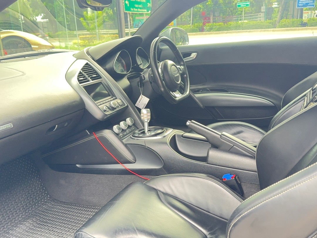 2009 Audi R8 V8 Coupe สีเทา (รูปที่ 6)