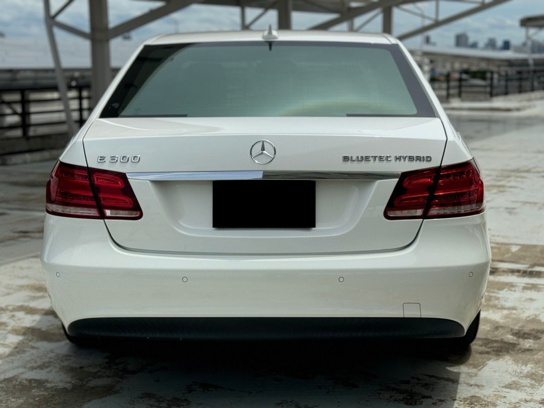 2014 Mercedes-Benz E-Class W212 E300 สีขาว (รูปที่ 8)