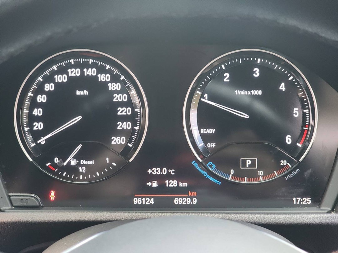 2019 BMW X1 F48 สีดำ (รูปที่ 5)