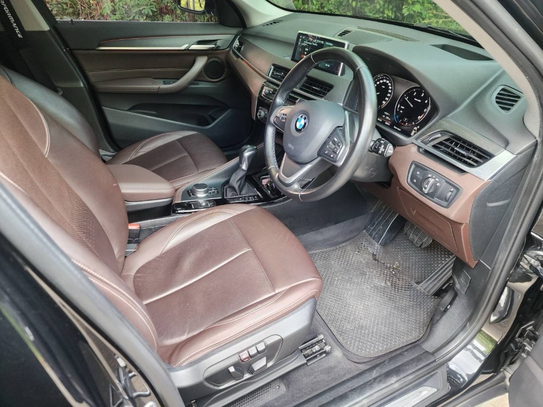 2019 BMW X1 F48 สีดำ (รูปที่ 7)