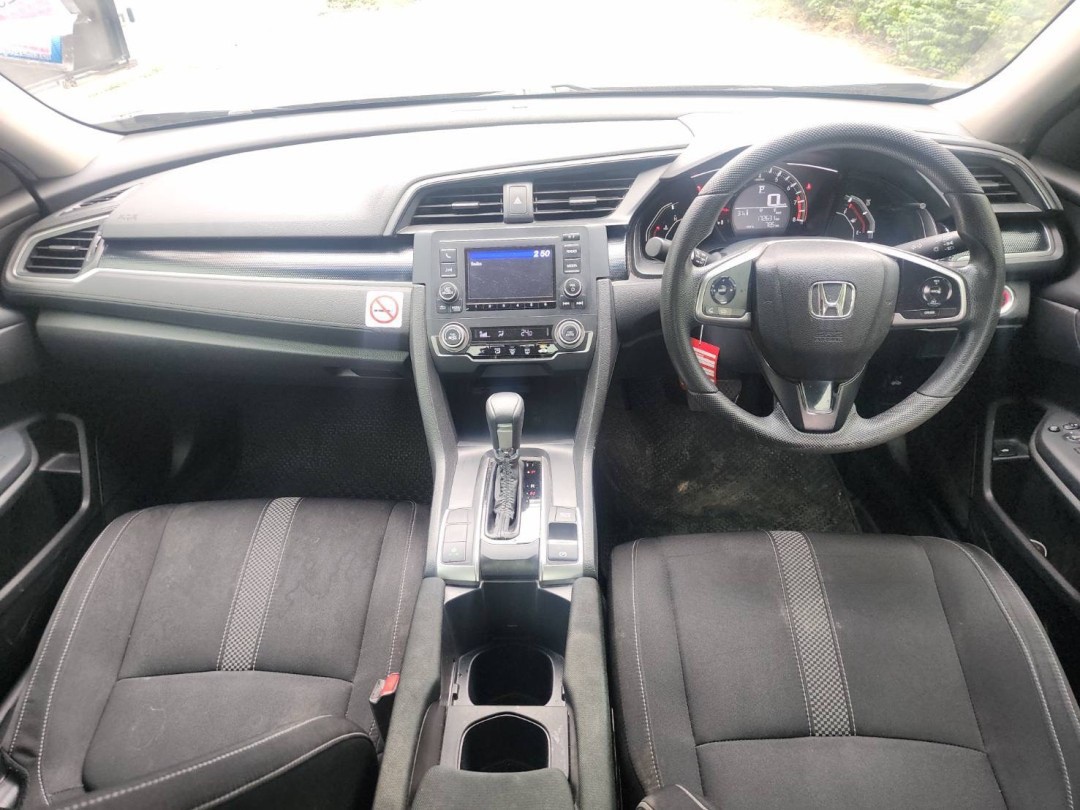 2019 Honda Civic Sedan สีเทา (รูปที่ 6)