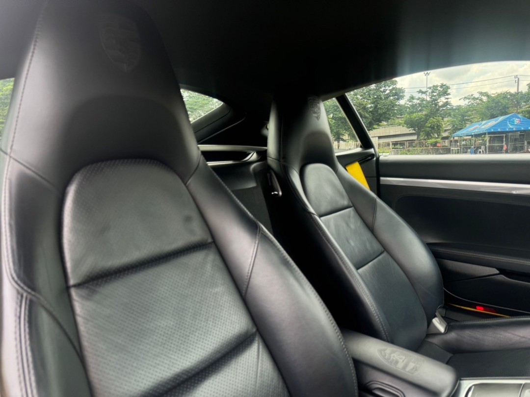 2016 Porsche 981 Cayman สีเหลือง (รูปที่ 2)