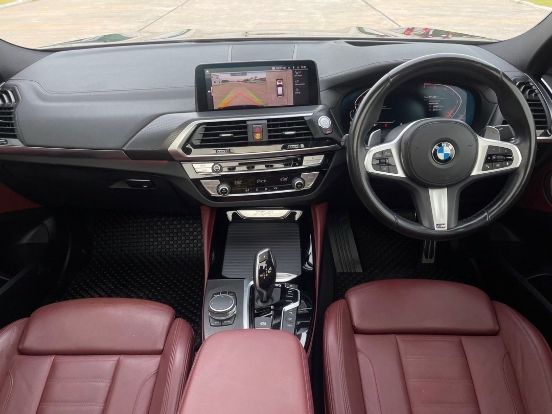 2020 BMW X4 G02 สีดำ (รูปที่ 6)