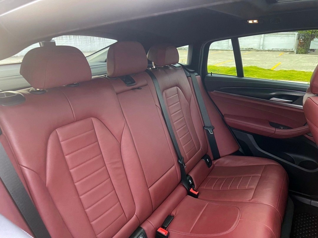 2020 BMW X4 G02 สีดำ (รูปที่ 4)