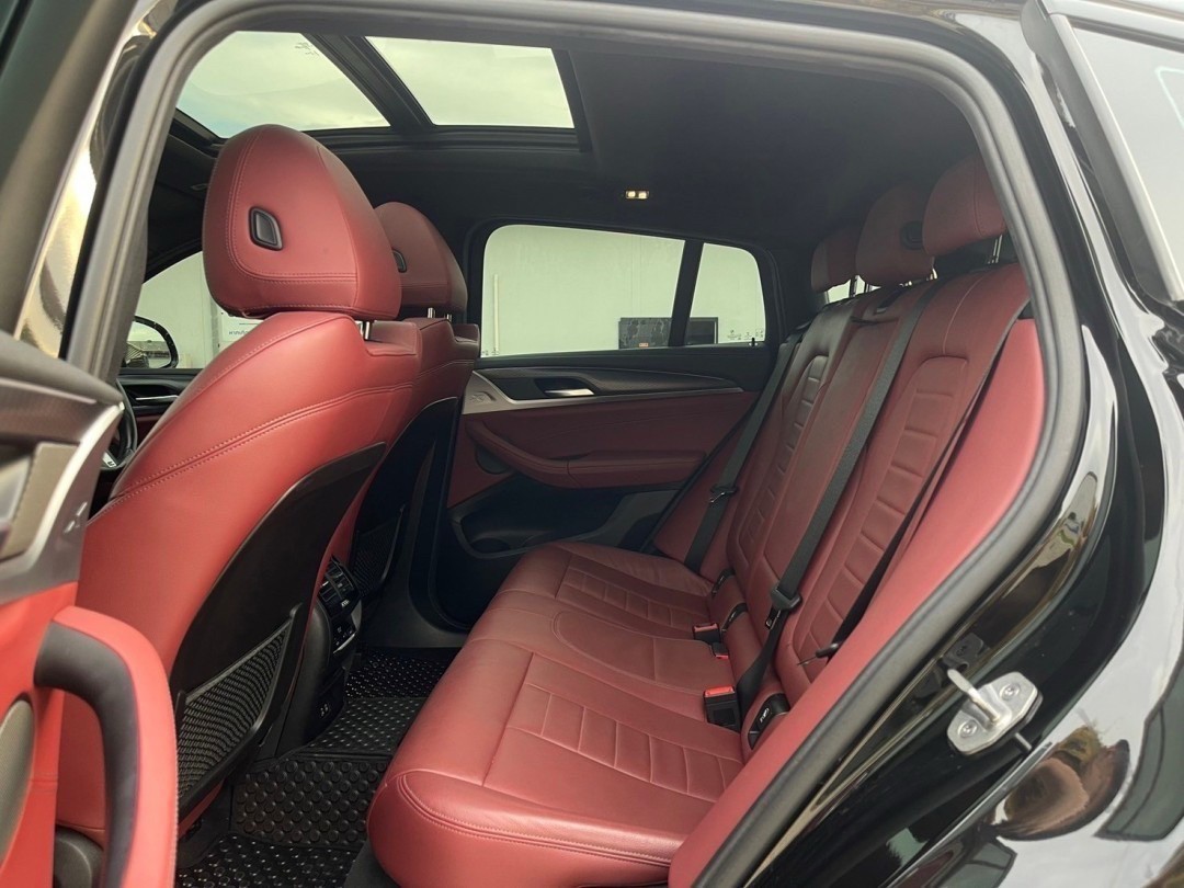 2020 BMW X4 G02 สีดำ (รูปที่ 5)