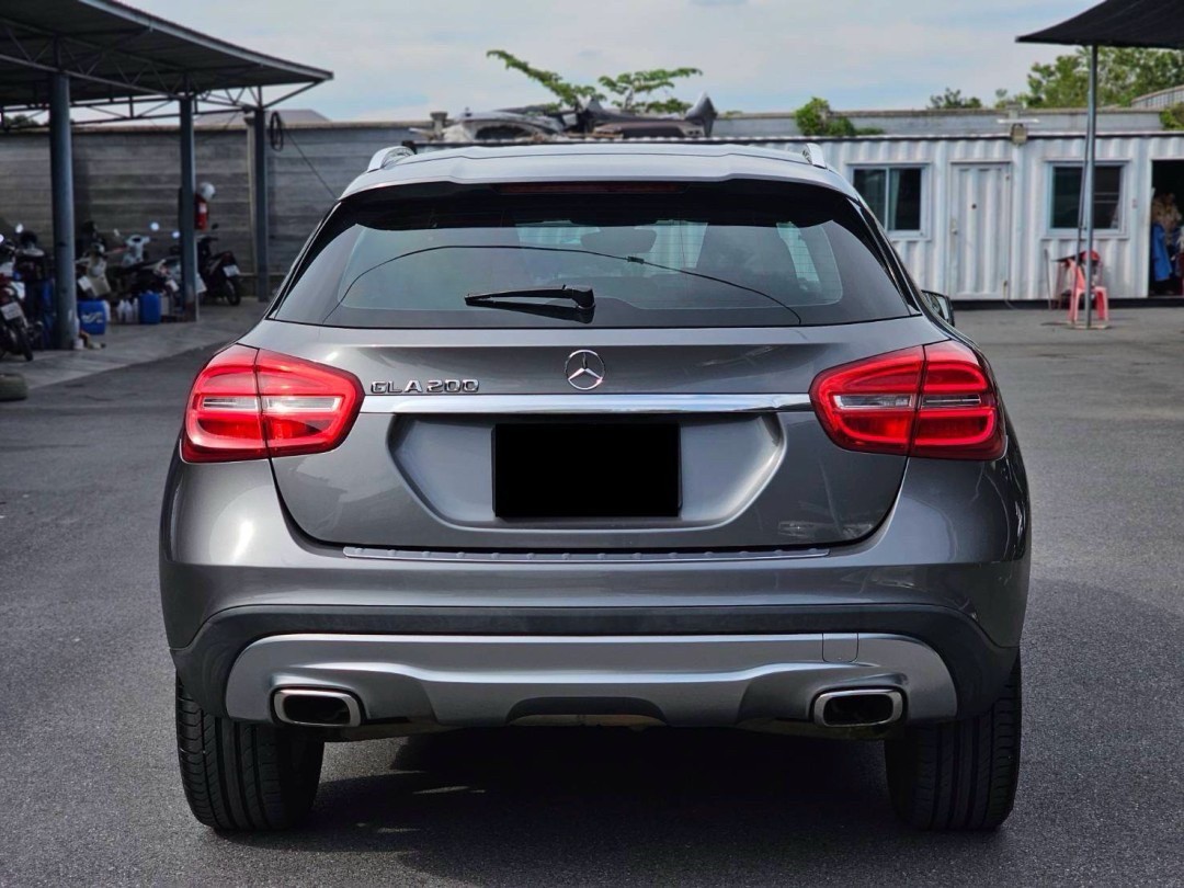 2014 Mercedes-Benz GLA-Class GLA200 สีเทา (รูปที่ 7)