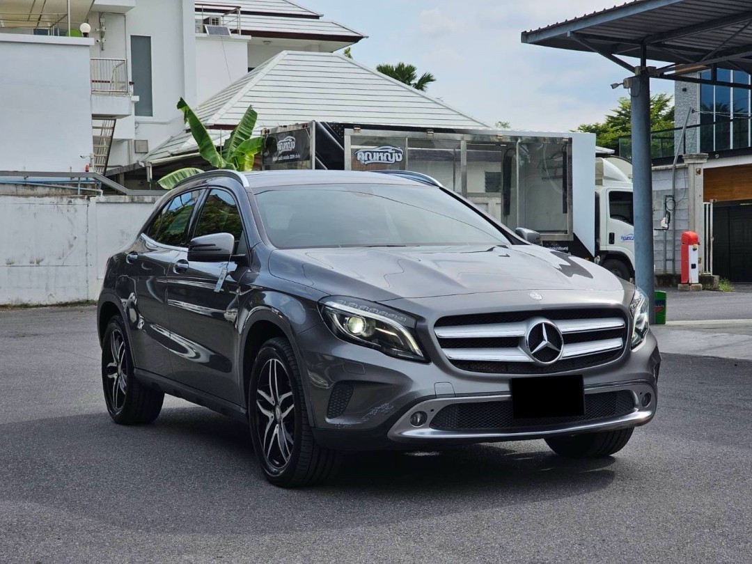 2014 Mercedes-Benz GLA-Class GLA200 สีเทา (รูปที่ 10)