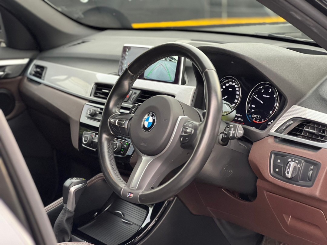 2019 BMW X1 F48 สีดำ (รูปที่ 5)