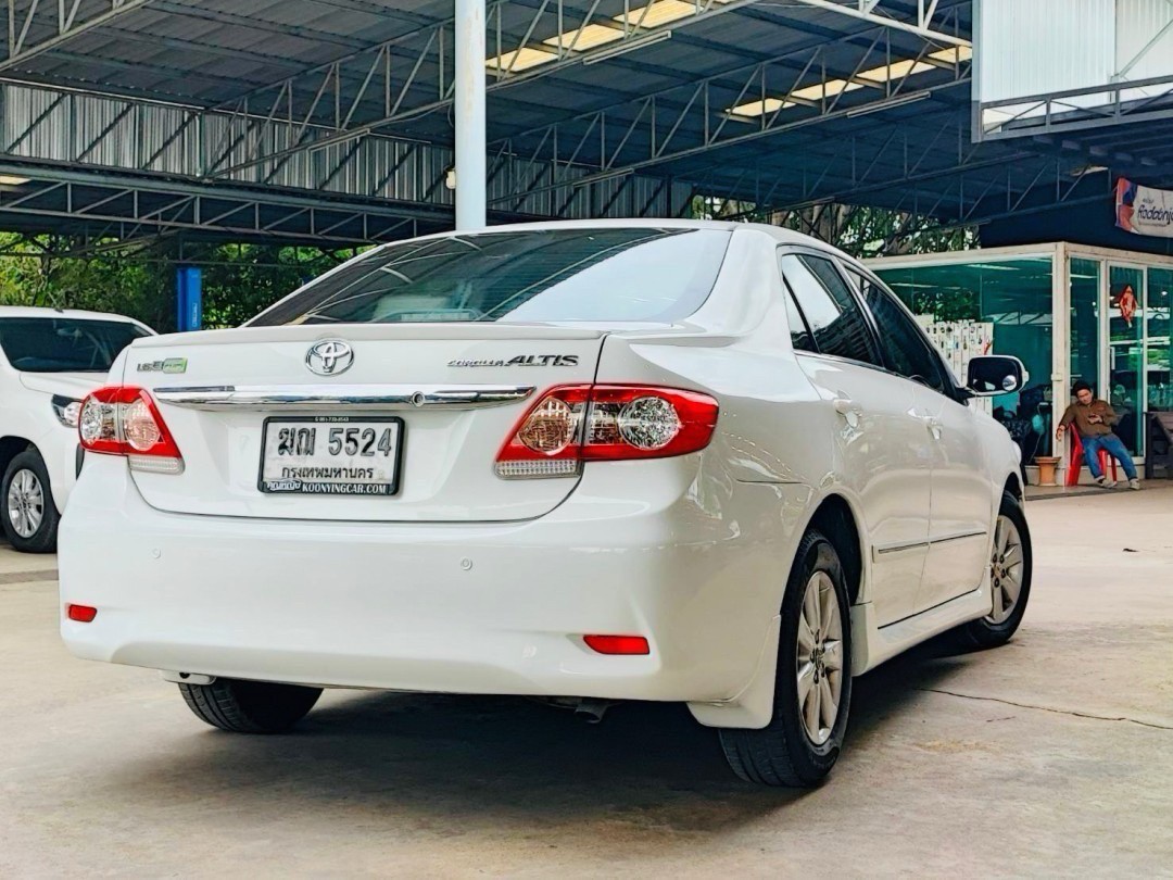 2012 Toyota Altis 1.2 CNG สีขาว (รูปที่ 7)
