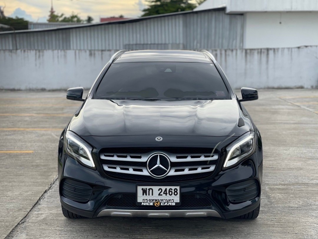 2017 Mercedes-Benz GLA-Class GLA250 สีดำ (รูปที่ 10)