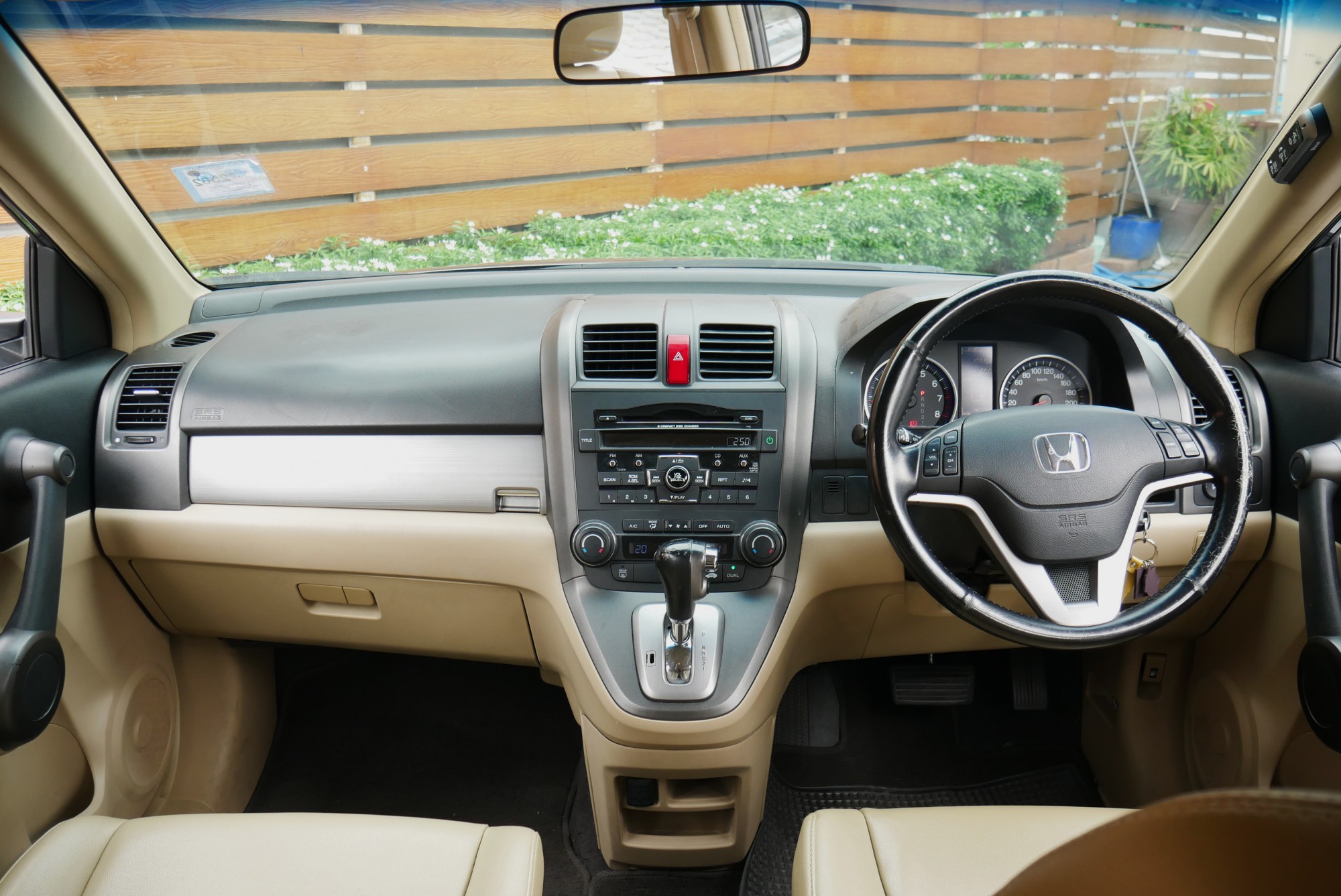 HONDA CR-V G3 2.0E AWD AT ปี2010 สีเทา (รูปที่ 4)