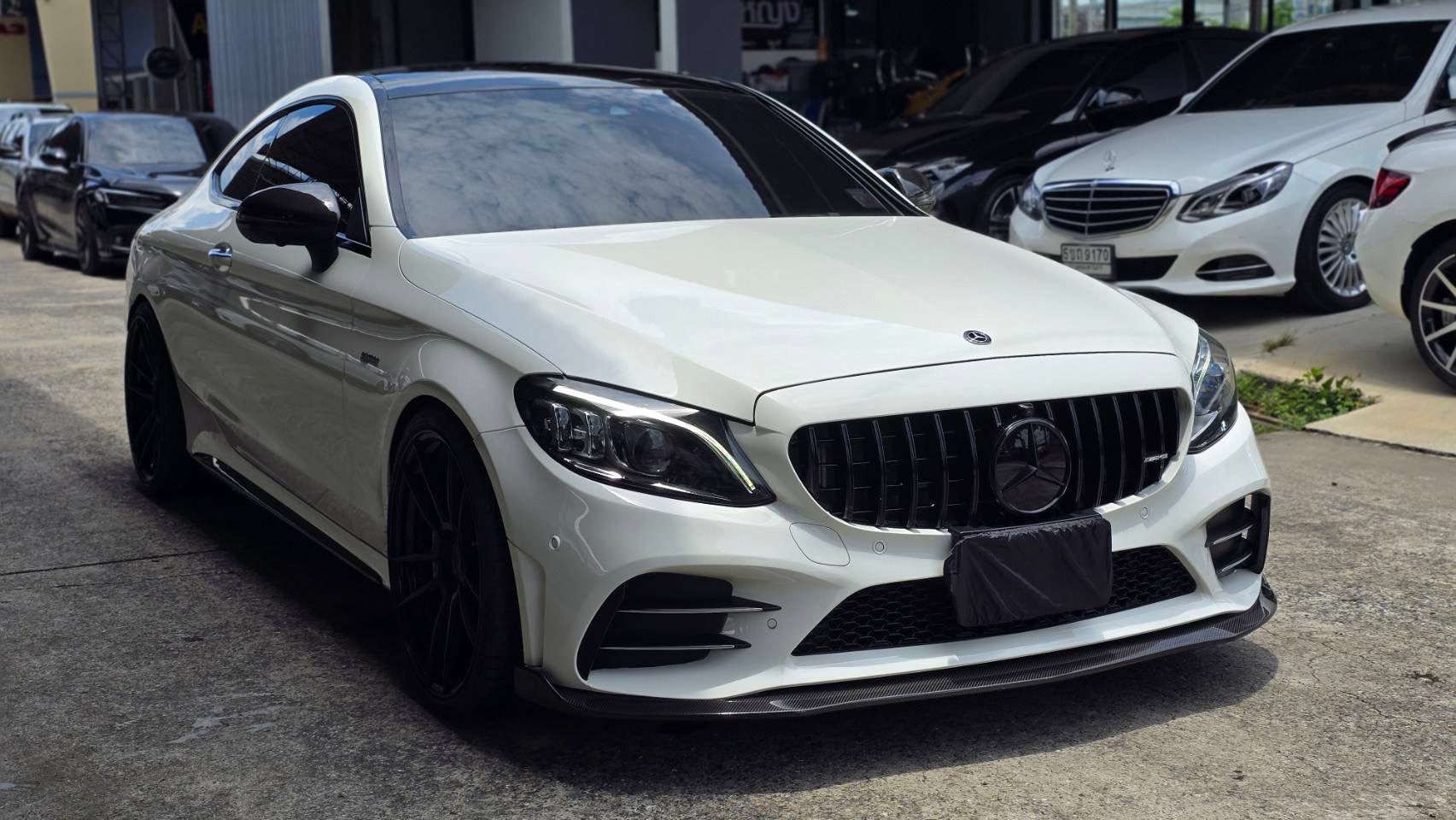 2020 Mercedes-Benz C-Class Coupe C43 AMG สีขาว (รูปที่ 9)
