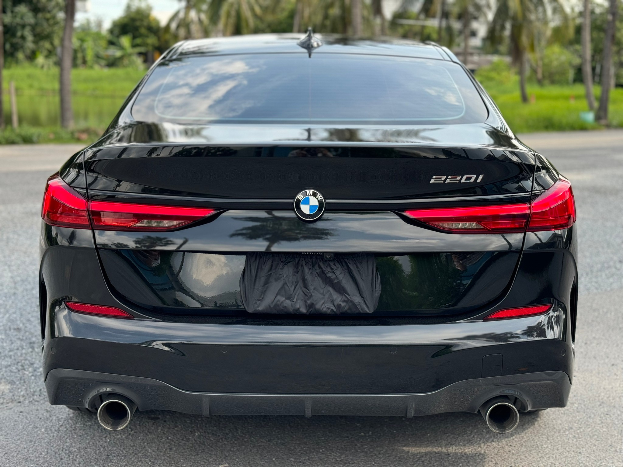 2021 BMW 220i Grand Coupe M SPORT สีดำ (รูปที่ 7)