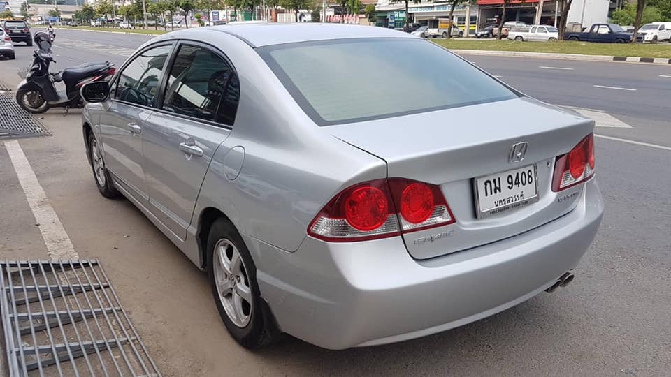 Honda Civic FD ปี 2008 สีเงิน (รูปที่ 4)