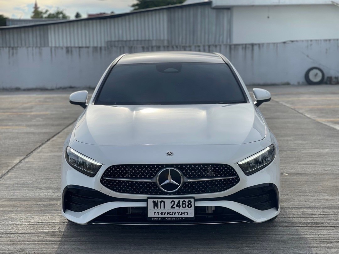 2024 Mercedes-Benz A-Class A 200 AMG สีขาว (รูปที่ 11)
