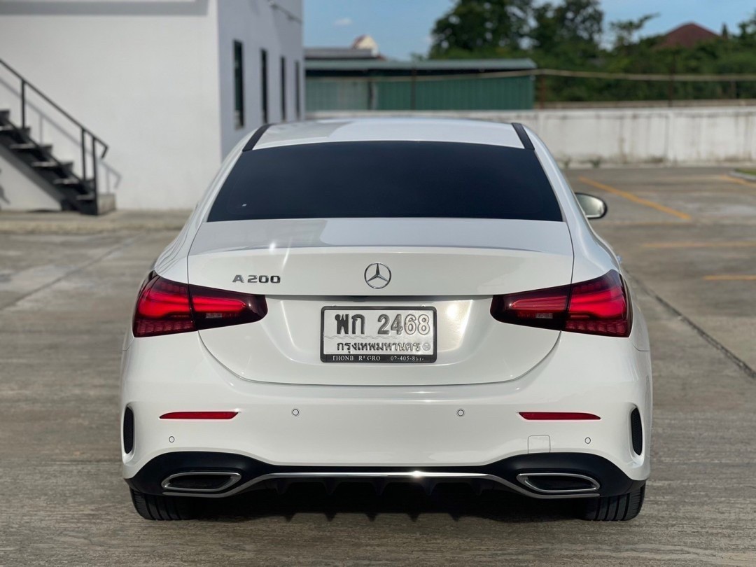 2024 Mercedes-Benz A-Class A 200 AMG สีขาว (รูปที่ 10)