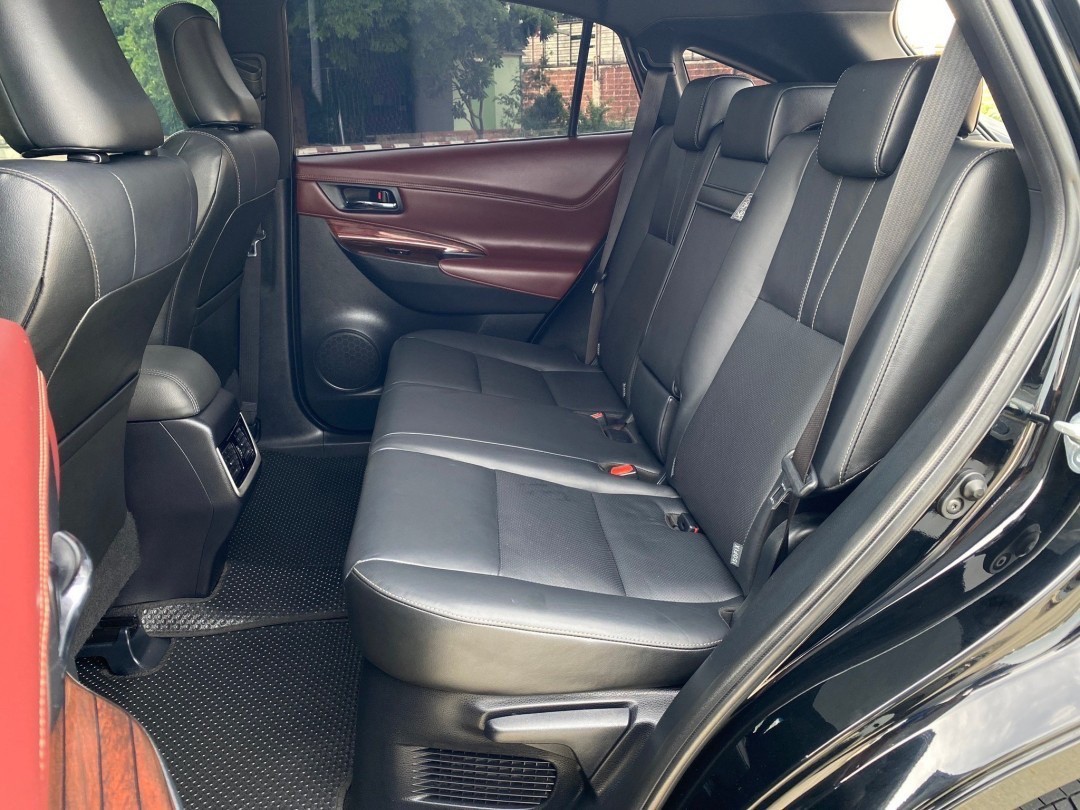2015 Toyota Harrier สีดำ (รูปที่ 3)
