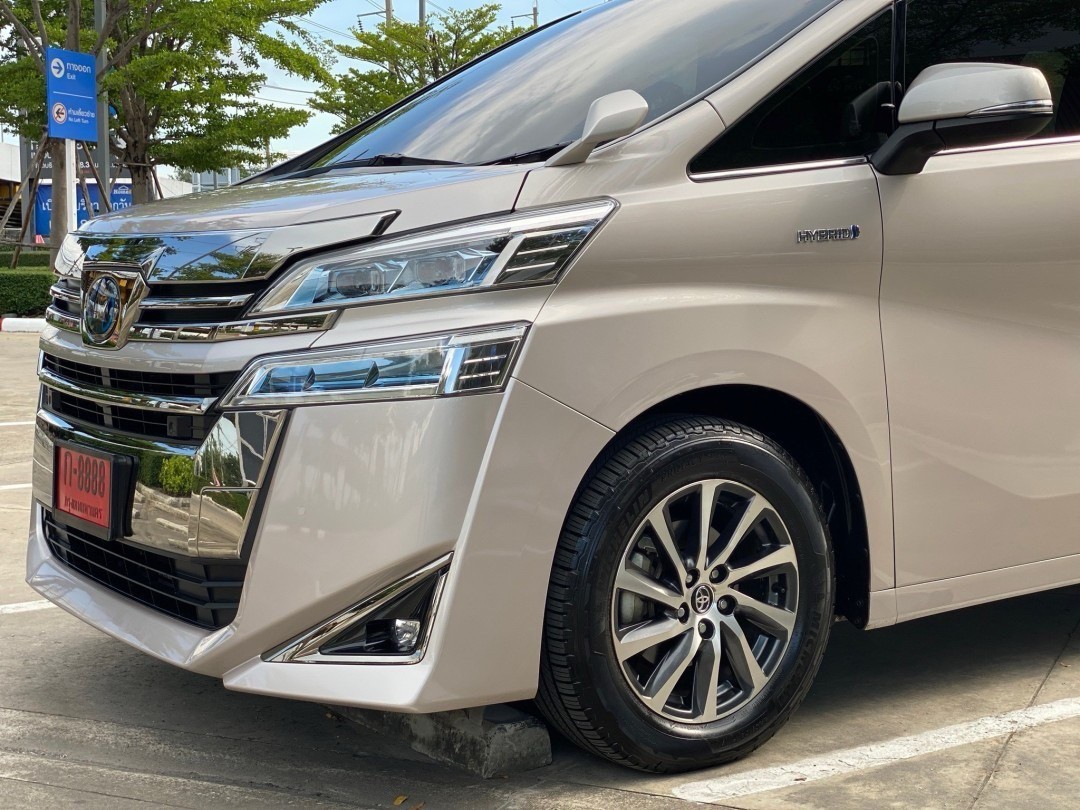 2019 Toyota Vellfire สีทอง (รูปที่ 8)