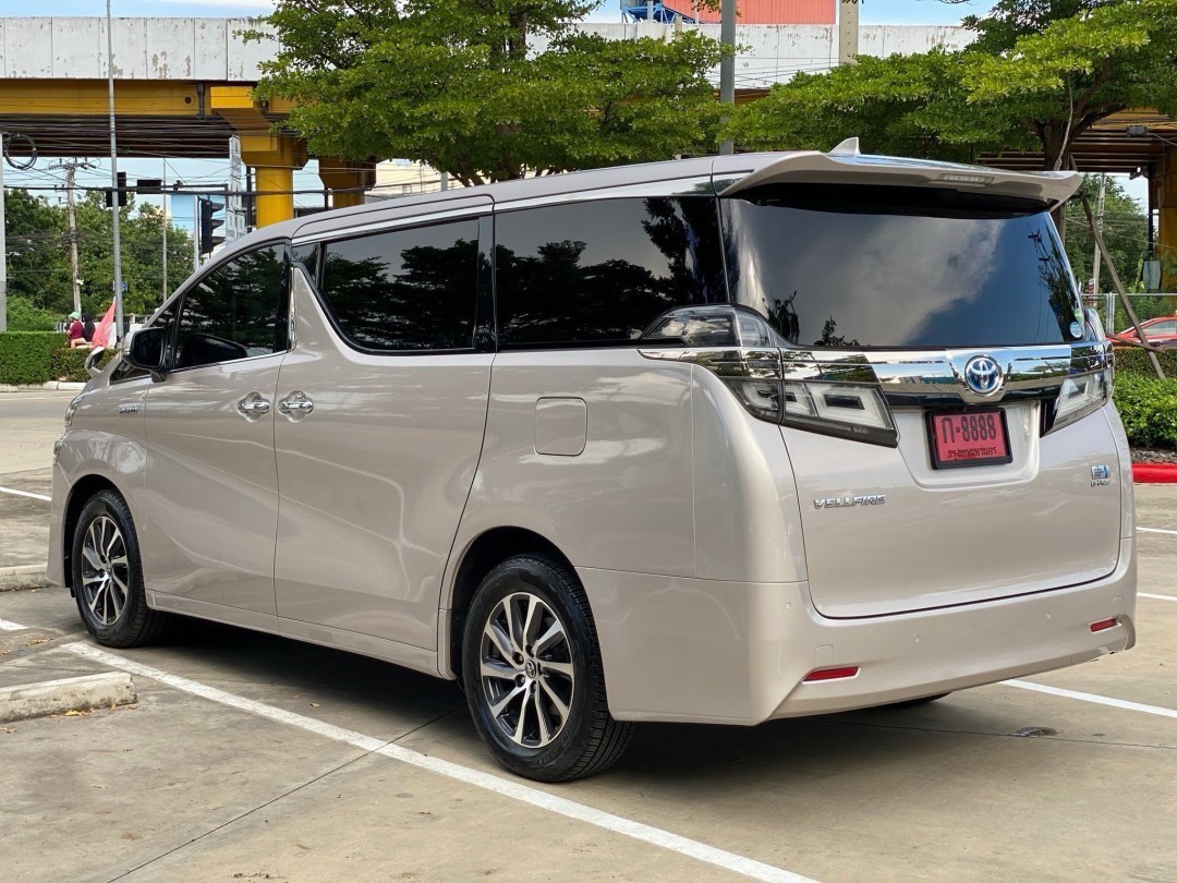 2019 Toyota Vellfire สีทอง (รูปที่ 7)