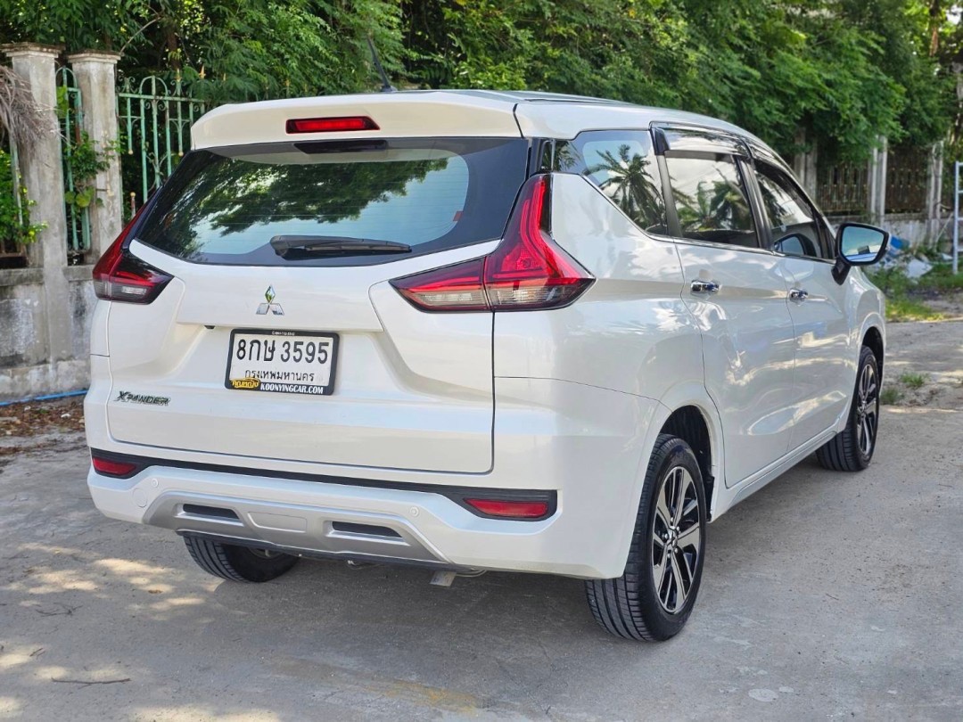 2021 Mitsubishi Xpander สีขาว (รูปที่ 10)