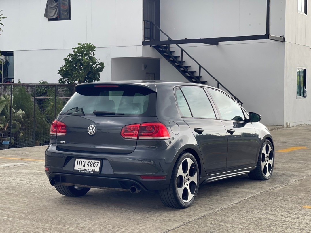 2011 Volkswagen Golf A6 GTi สีดำ (รูปที่ 7)