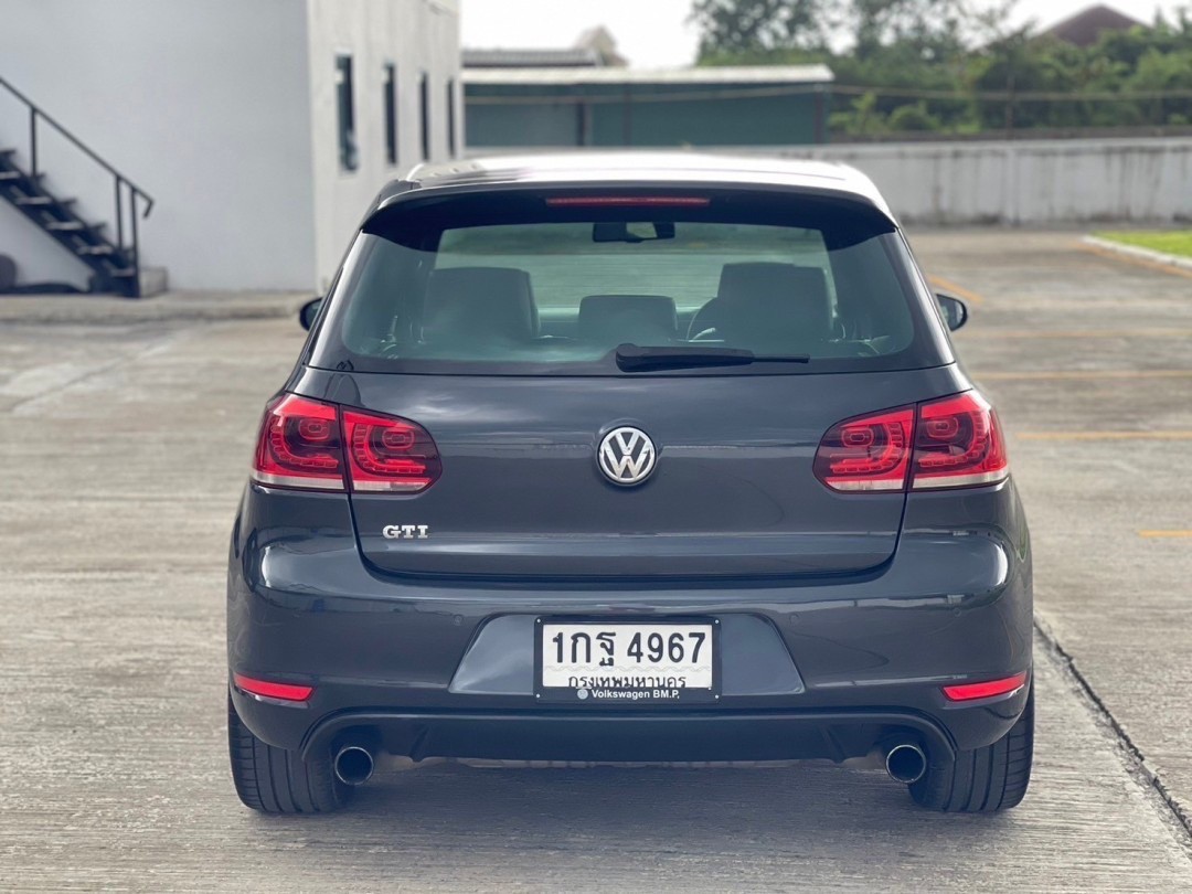 2011 Volkswagen Golf A6 GTi สีดำ (รูปที่ 8)