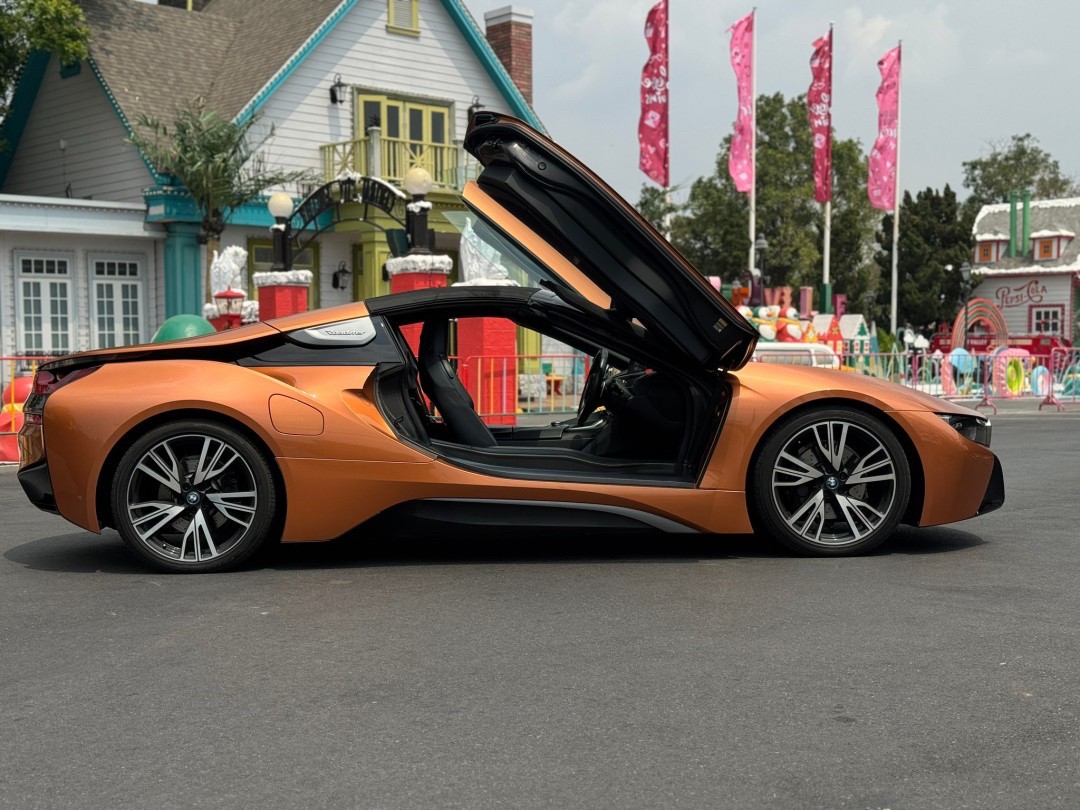 2018 BMW i8 Roadster สีส้ม (รูปที่ 6)