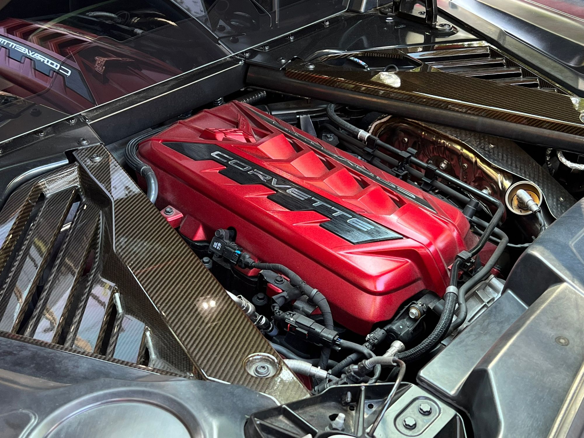2022 Chevrolet Stingray C8 Convert 3LT สีแดง (รูปที่ 3)