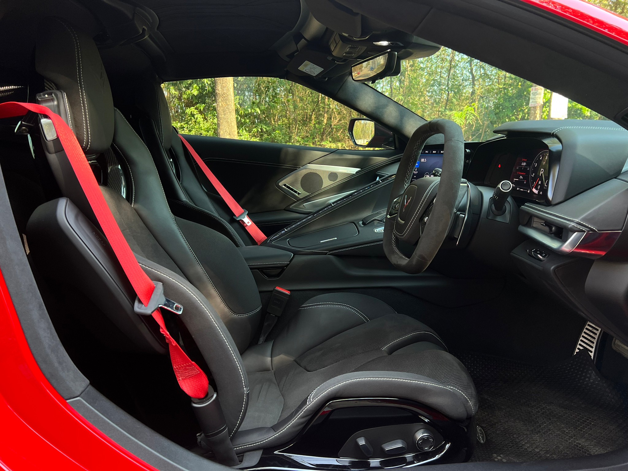 2022 Chevrolet Stingray C8 Convert 3LT สีแดง (รูปที่ 5)