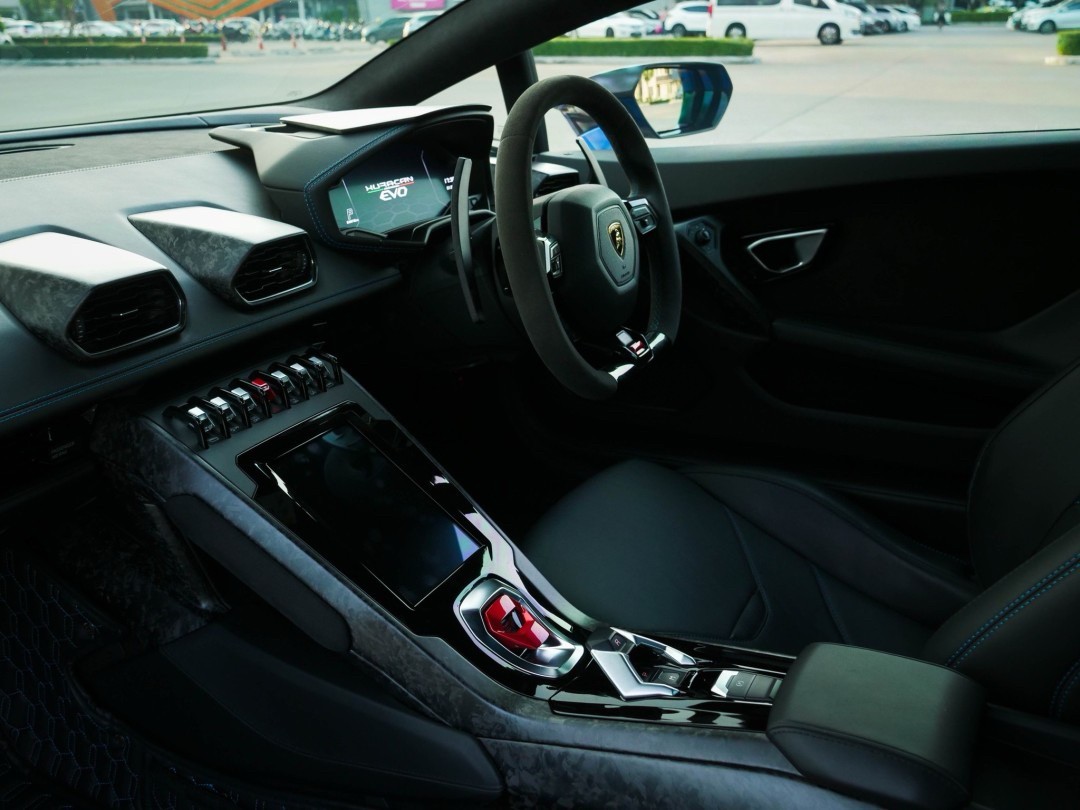 2020 Lamborghini Huracan EVO สีฟ้า (รูปที่ 2)