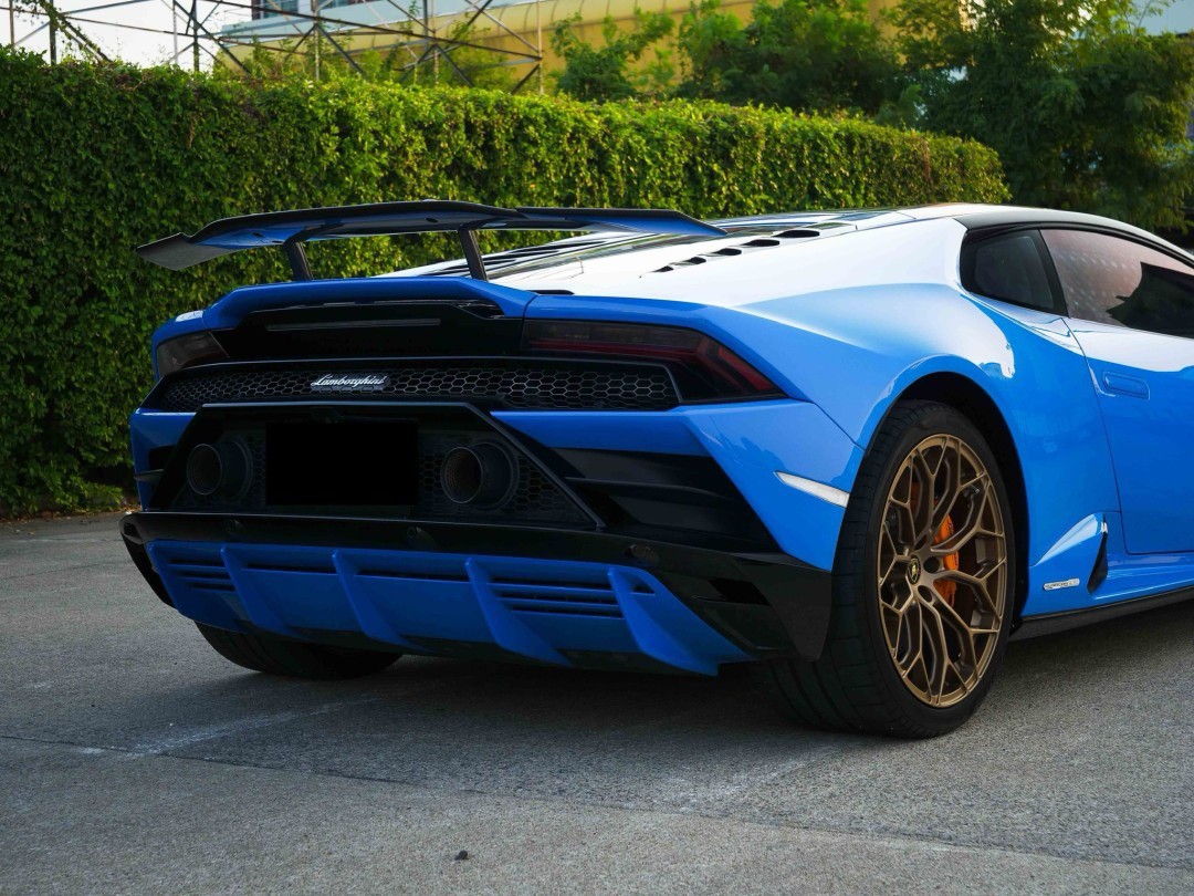 2020 Lamborghini Huracan EVO สีฟ้า (รูปที่ 6)