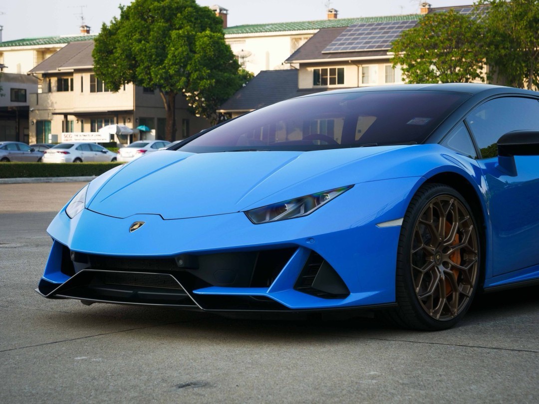 2020 Lamborghini Huracan EVO สีฟ้า (รูปที่ 12)