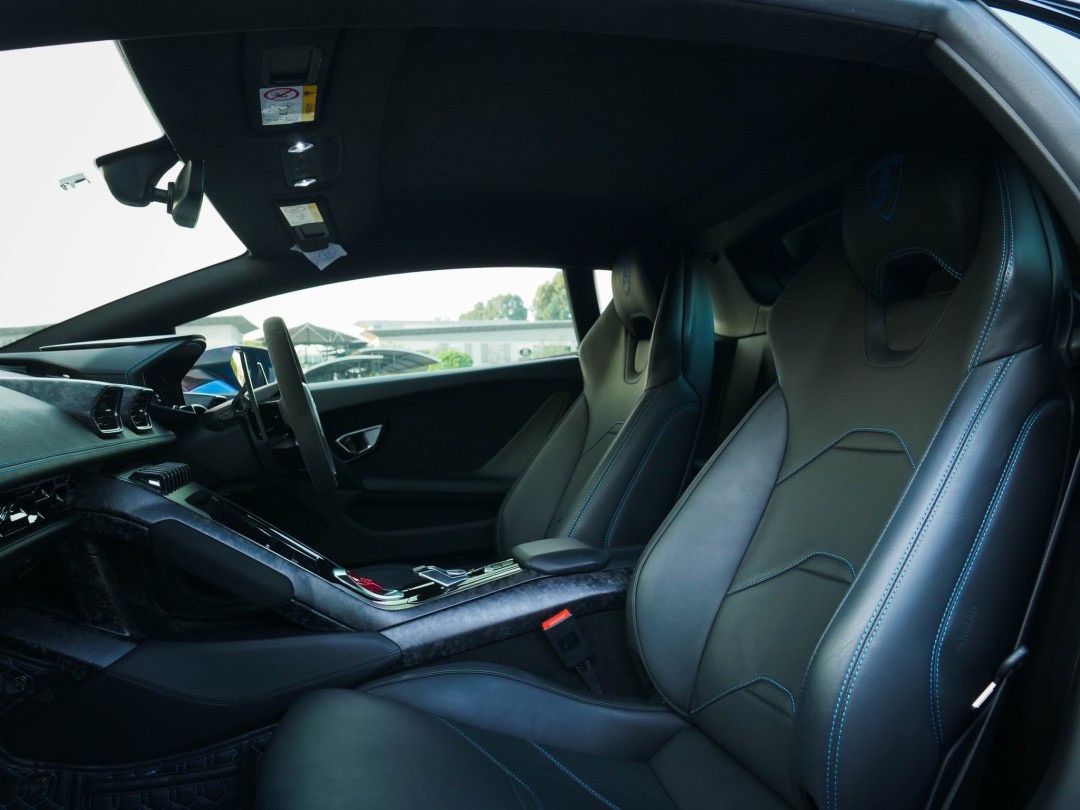 2020 Lamborghini Huracan EVO สีฟ้า (รูปที่ 3)