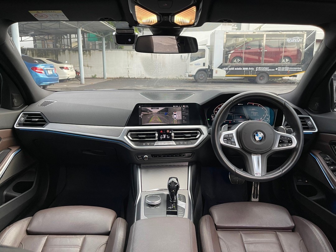 2020 BMW 330e Msport สีขาว (รูปที่ 6)