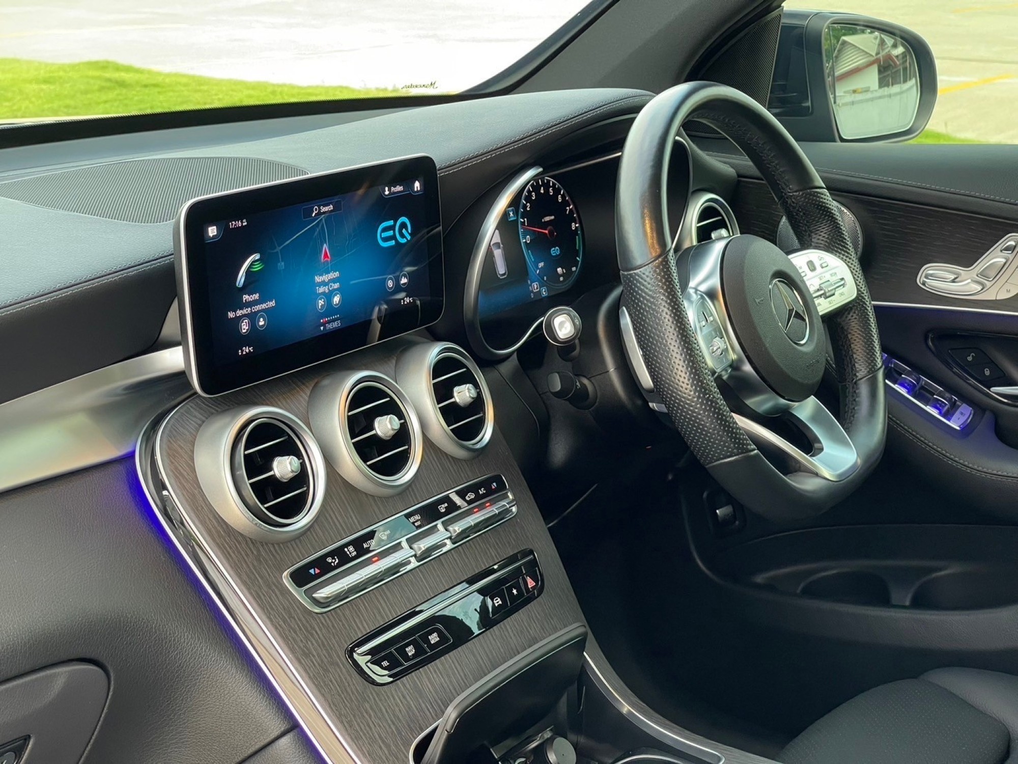 Benz GLC300e AMG Dynamic (W253) 2020 จด 2021 Mileage: 24,xxx km (รูปที่ 7)