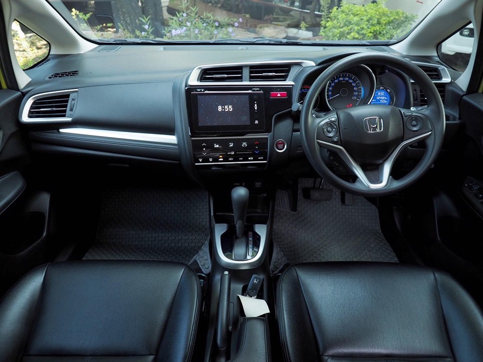 Honda Jazz GK ปี 2015 สีเหลือง (รูปที่ 5)