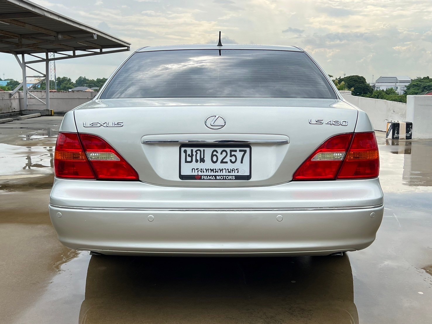 2003 Lexus Gen3 LS430 สีทอง (รูปที่ 9)