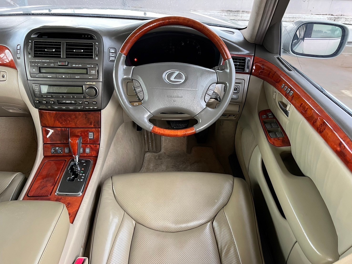 2003 Lexus Gen3 LS430 สีทอง (รูปที่ 13)